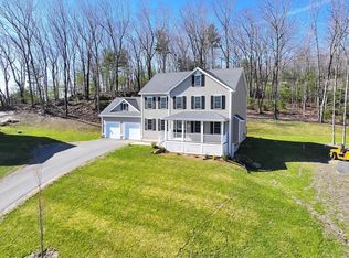 19 Oriole Dr, Groton, MA 01450