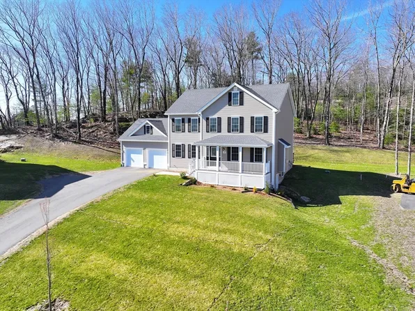 19 Oriole Dr, Groton, MA 01450