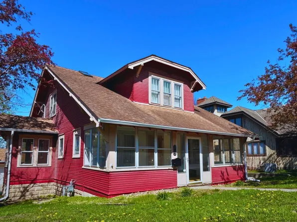 312 Broadway St N, Jordan, MN 55352