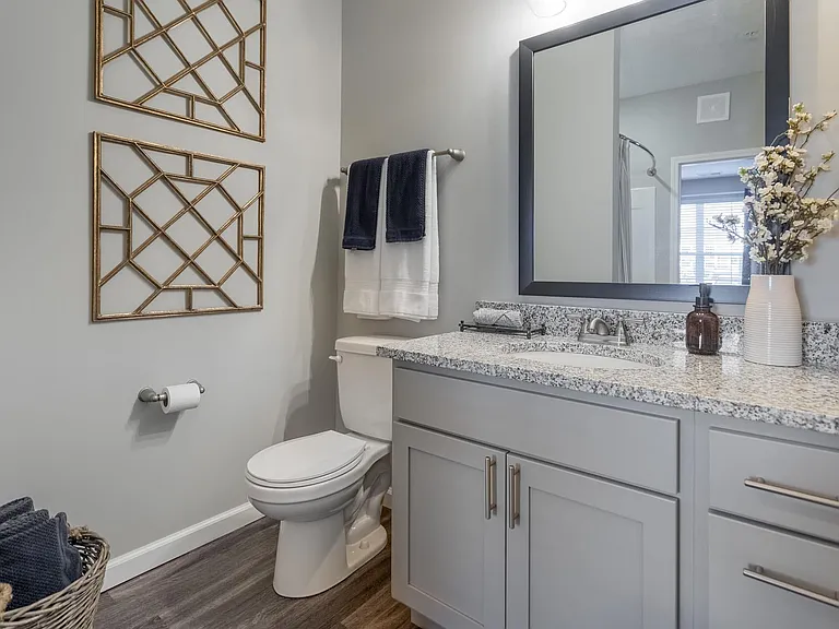 Elan Park Apartments — Photo 14