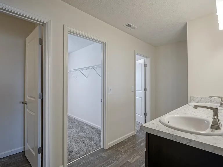 1133 Thorny Ln — Photo 25