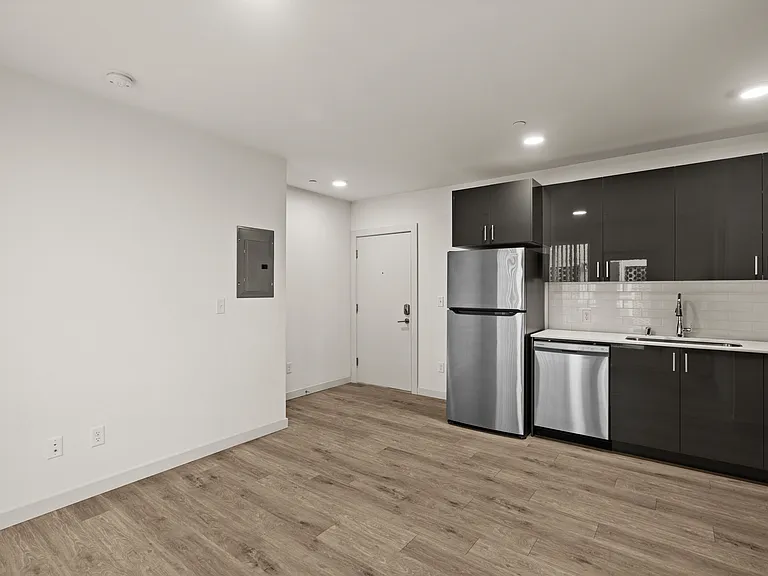 1 Bedroom Standard Living/Kitchen 1 Bedroom Standard Living/Kitchen