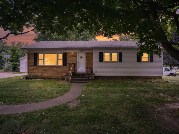 509 Fayette St, Jonesville, MI 49250