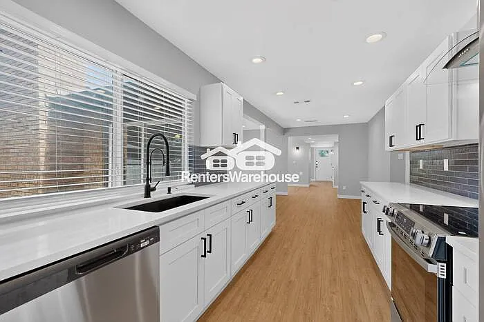 4413 Campion Ln — Photo 12