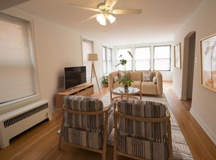 5337 S. Hyde Park Boulevard, Chicago, IL 60615