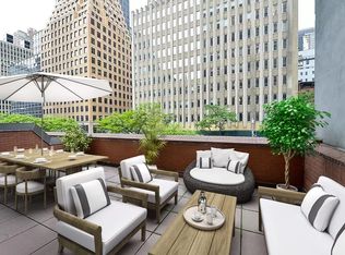 303 E 43rd St APT 2C, New York, NY 10017