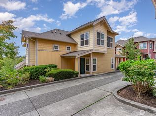 1960 17th Ave NE, Issaquah, WA 98029