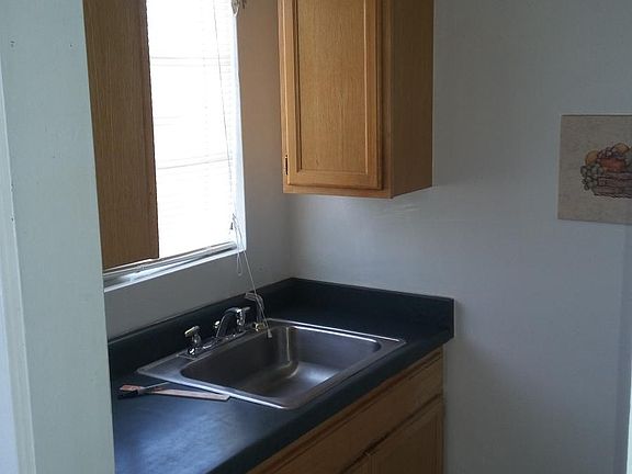 3rd image of 8907 Old County Dr APT 3