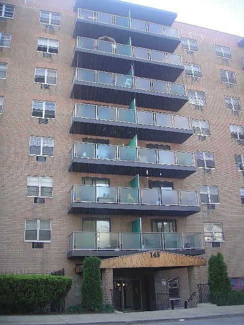 1st image of 145 Valentine Ln APT 7D