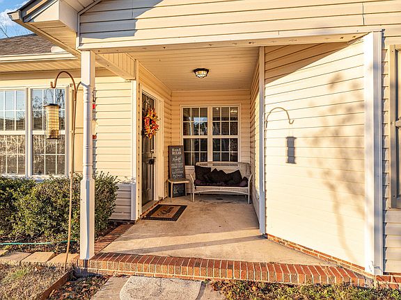 4th image of 5508 Hall Glen Dr