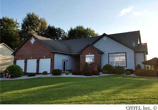 1st image of 8813 Wedgefield Ln