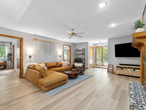 5th image of 3 Creetown Ln