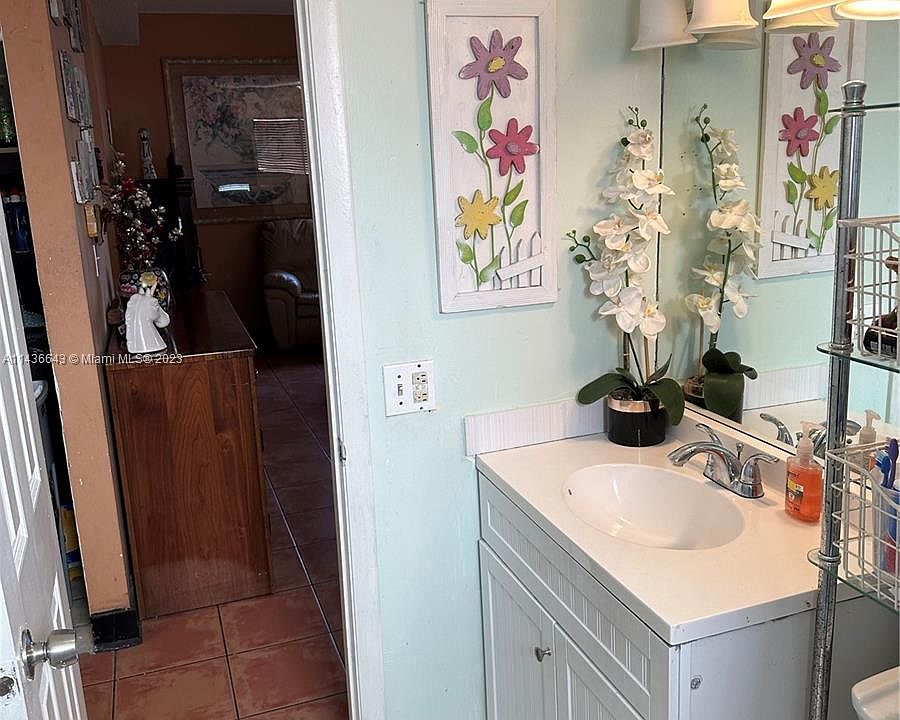 Lago Grande Condominiums Hialeah, FL Zillow