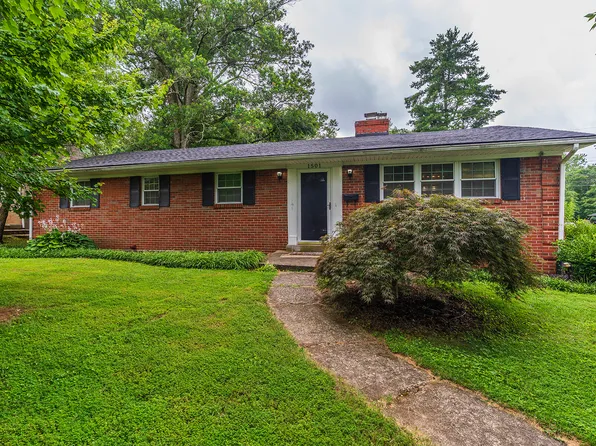 1501 Port Royal Dr, Lexington, KY 40504