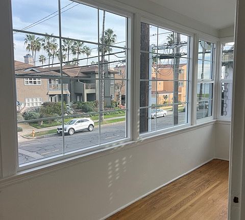 4th image of 45 Coronado Ave