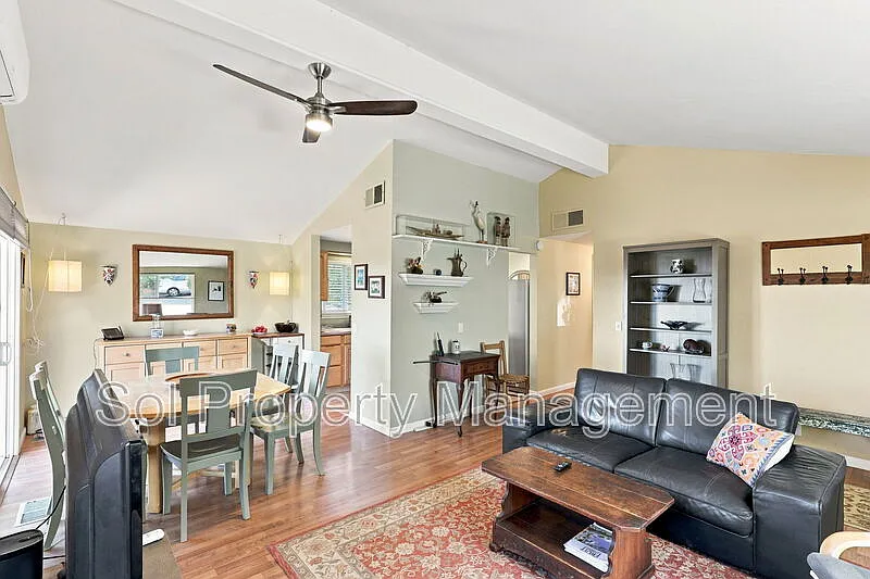 3 bed, 2.0 bath, 1152 sqft, $4,800 — Photo 4