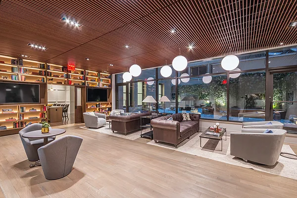 Rented by Triumph Property Group | media 9