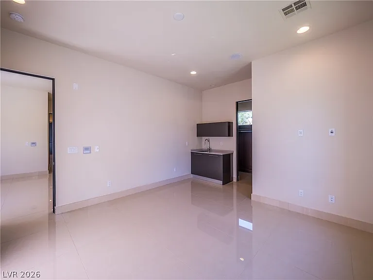 7447 Yonie Ct — Photo 41