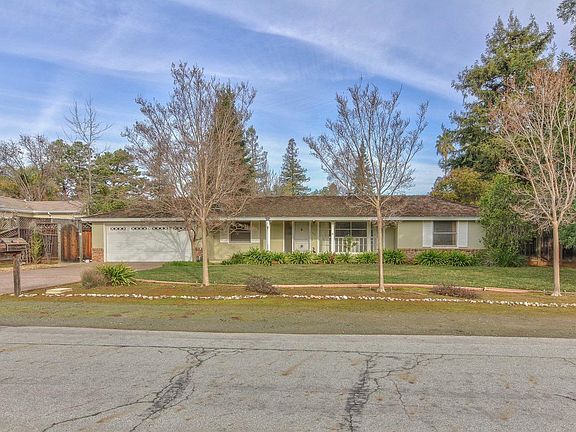 4th image of 633 Spargur Dr