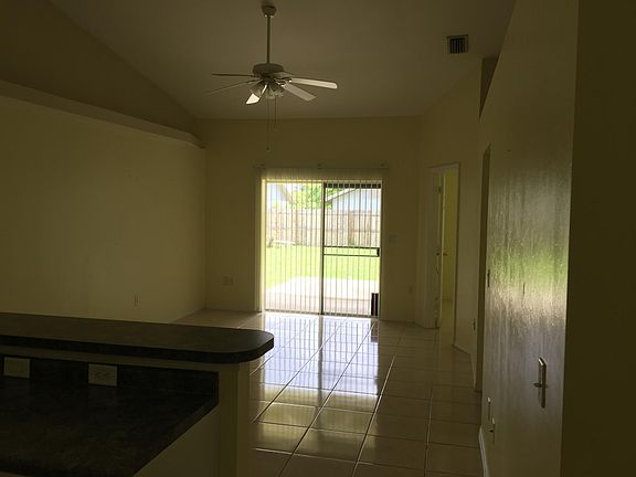 5th image of 431 SE 24th Ave