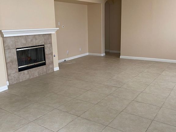 5th image of 12720 Lasselle St