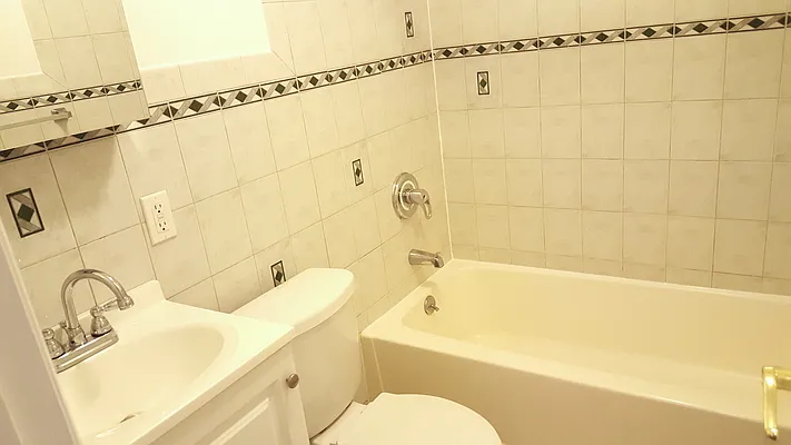 Rented by Manhattan Spaces | media 3