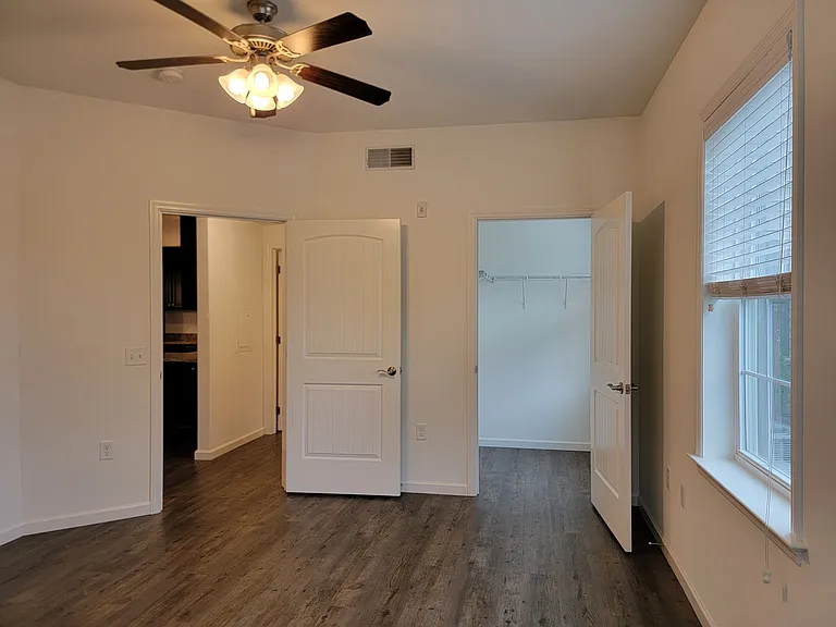 619 Thornberry Ln #108 — Photo 11