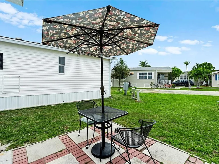 4751 Lafayette Ln W — Photo 18