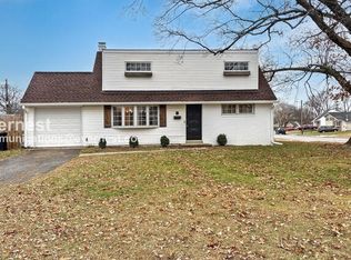 9 Country Club Dr, Glen Burnie, MD 21060