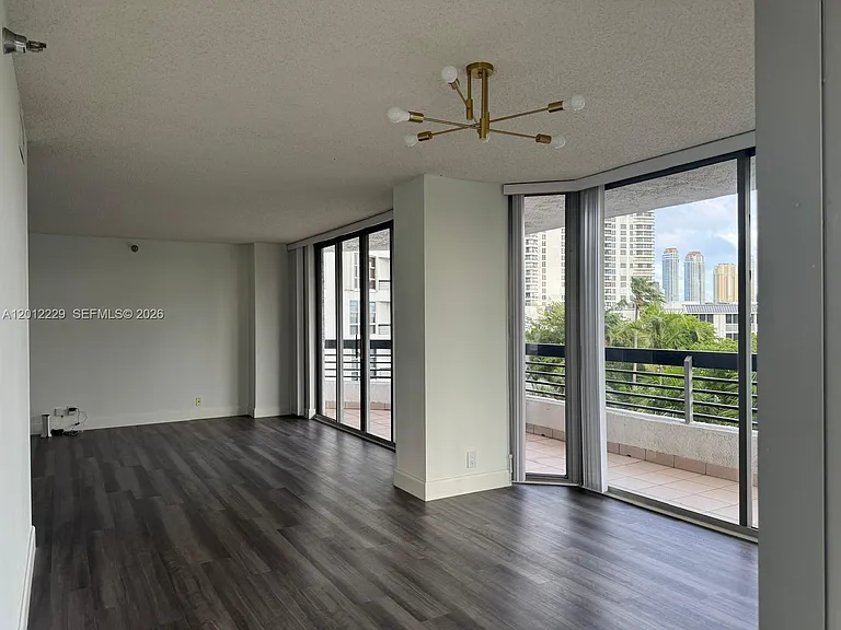 3400 NE 192nd St #504 — Photo 6