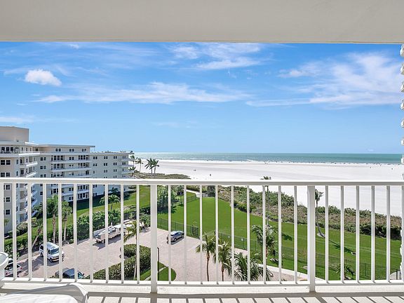 2nd image of 260 Seaview Ct APT 705