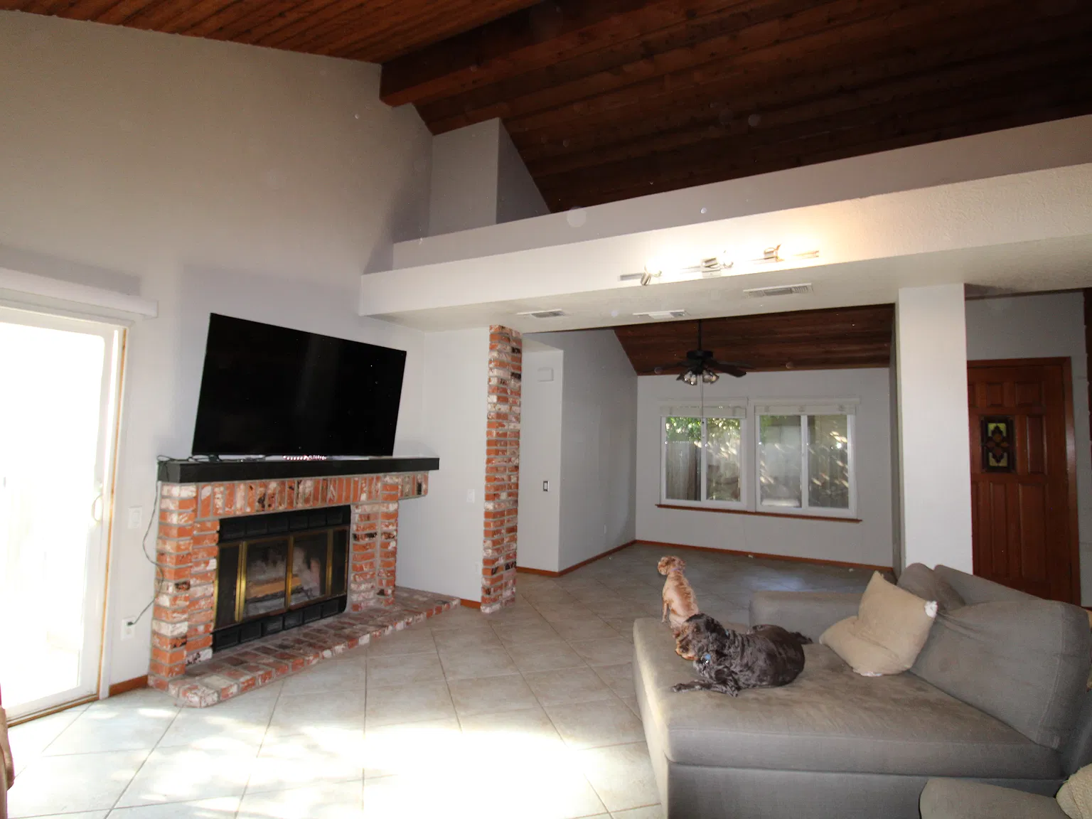 3 bed, 1747 sqft, $2,350 — Photo 3