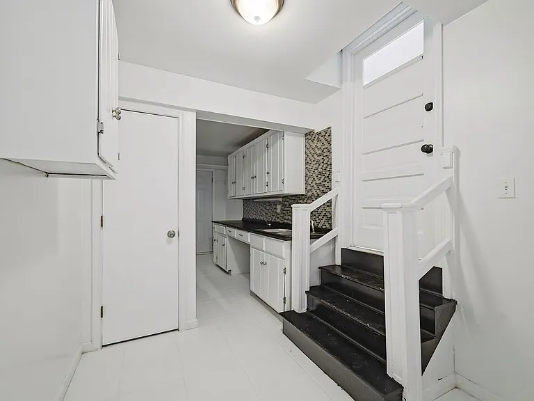 1757 Lafayette Dr — Photo 15