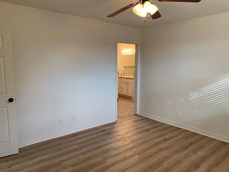 1026 N 1100 W — Photo 32
