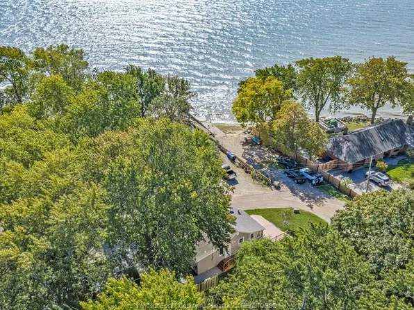 100 McCarthy Rd, Essex, ON N0R 1G0