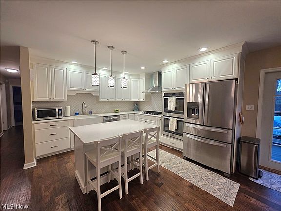 5th image of 117 Westminster Dr