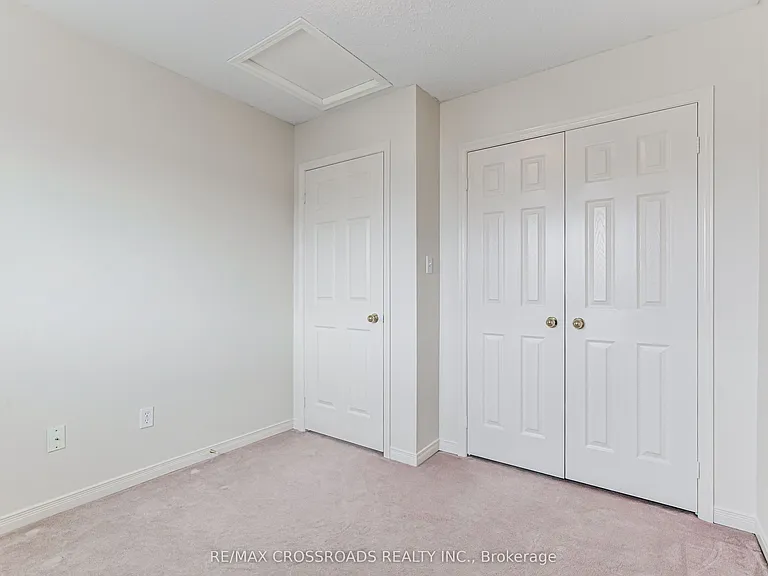 1147 Ormond Dr — Photo 17