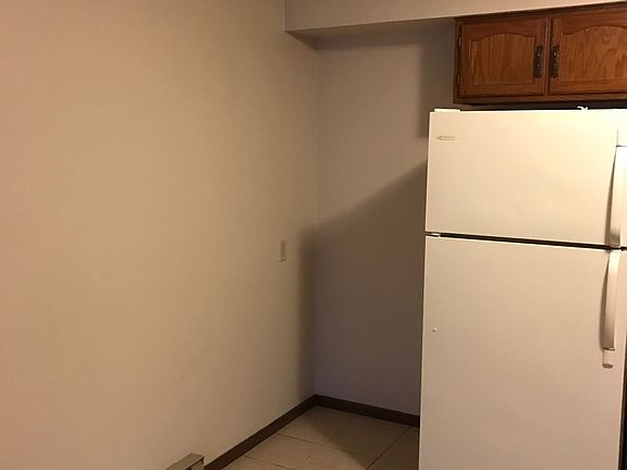 4th image of 3936 Sage Dr APT 6