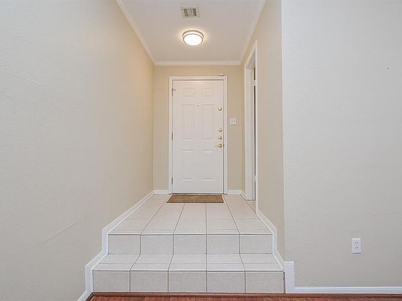 4th image of 7505 Memorial Woods Dr APT 3