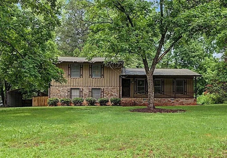 2985 Fredrick Dr — Photo 1