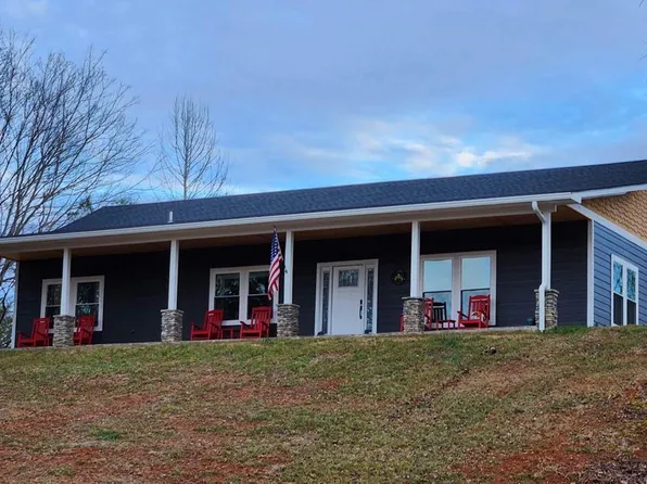 45 E Mesa Rd, Whittier, NC 28789