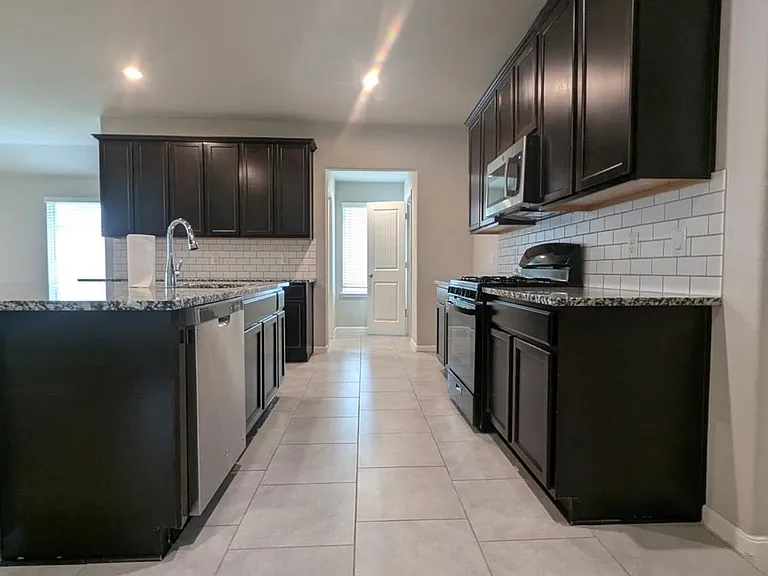 3518 Windham Way — Photo 12