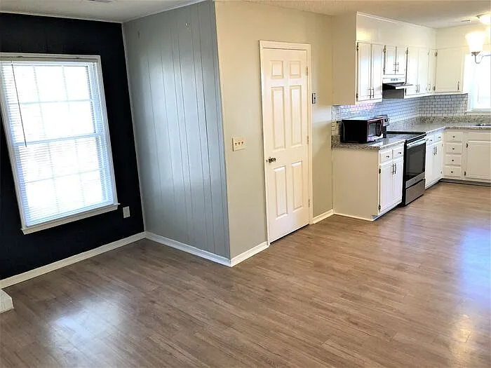 2900 Glen Hollow Rd — Photo 8