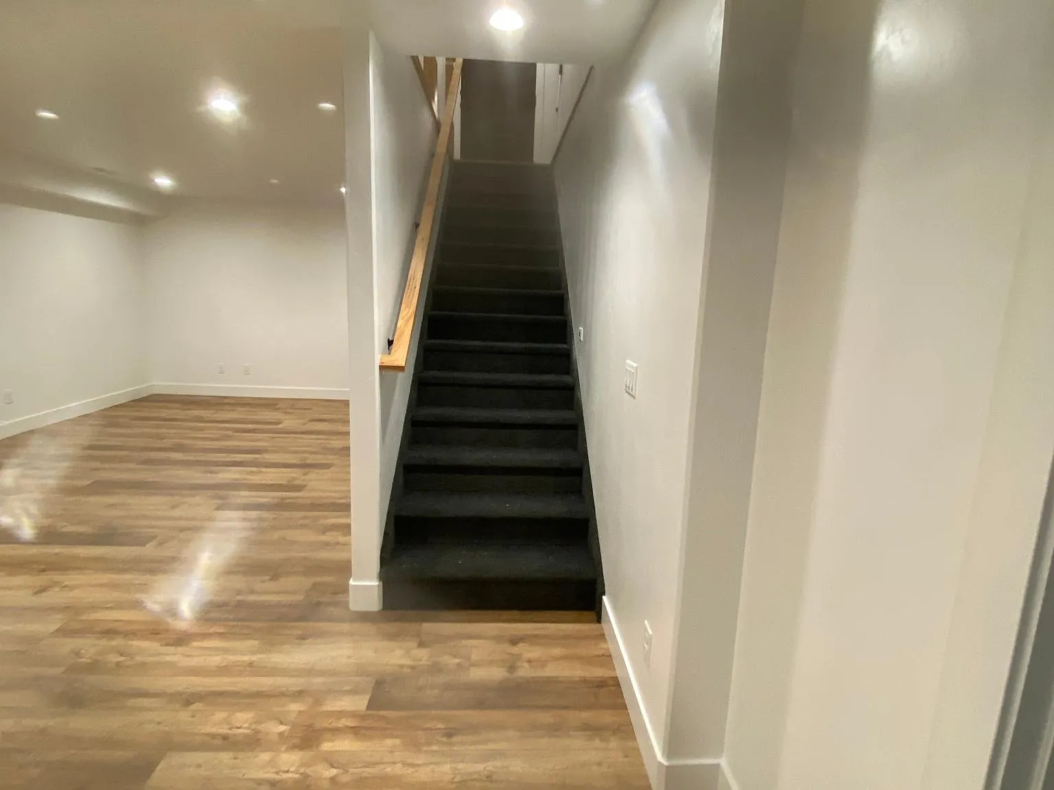 4 bed, 2050 sqft, $1,900 — Photo 4
