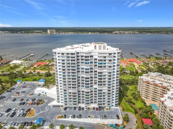 2 Oceans West Blvd APT 300, Daytona Beach Shores, FL 32118