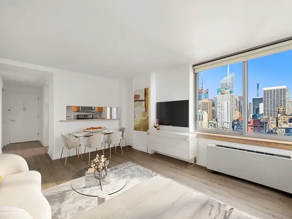 35 West 33rd Street image 2 of 18