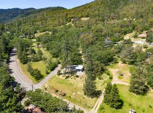 6106 Coleman Creek Rd, Medford, OR 97501