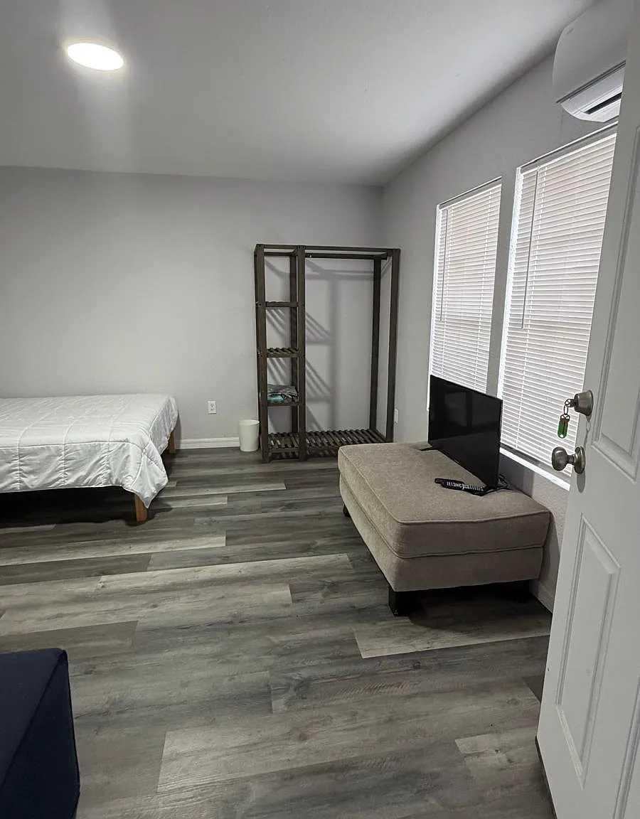 1 bed, 600 sqft, $1,200 — Photo 2