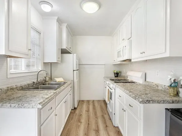1210 San Antonio Dr, King City, CA 93930