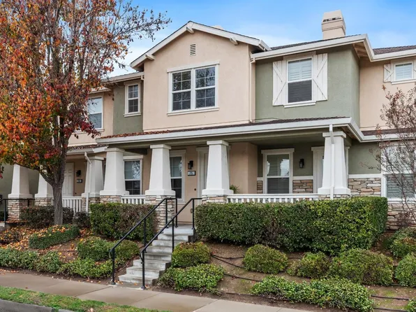 577 Clydesdale Dr Unit 75, Oakdale, CA 95361